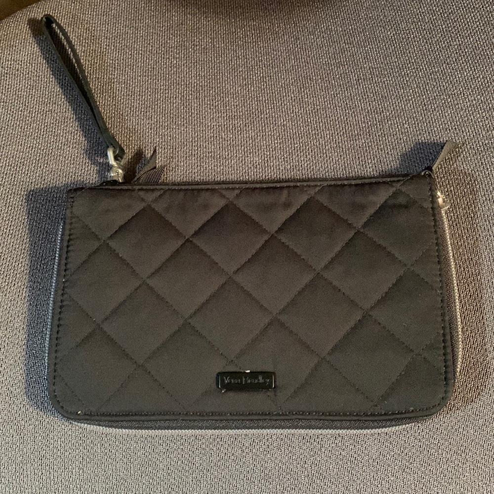 Vera Bradley RFID On the Go Wristlet Black Brand New with Tag and Bag
